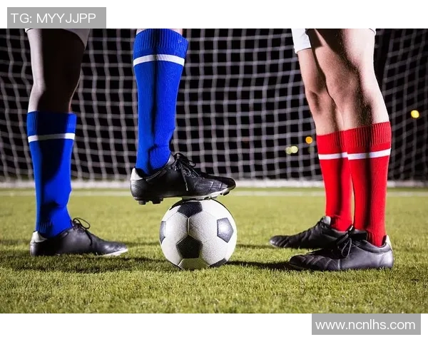 足球明星系鞋带的精彩瞬间合集及其背后的故事分享