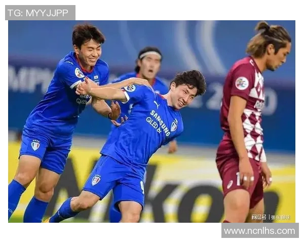 广岛三箭与鹿岛鹿角的激烈对决展现日本足球的魅力与实力